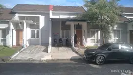Dijual rumah dengan furnitur di Grand Kawanua Kairagi Casa de Viola