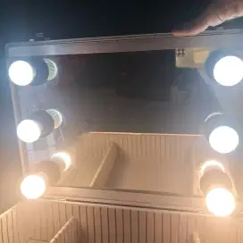 Koper make up 6 titik lampu standing
