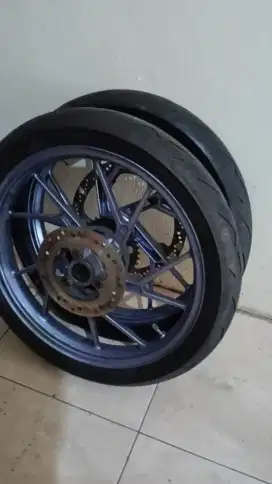 SET VELG R. 17+ BAN SLICK PIRELLI DIABLO 90/90 + SET CAKRAM