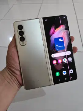 Samsung Z Fold 3 (5G) Ram 12/512 resmi SEIN minus LCD