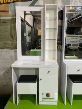 MEJA RIAS AMBALAN KACA