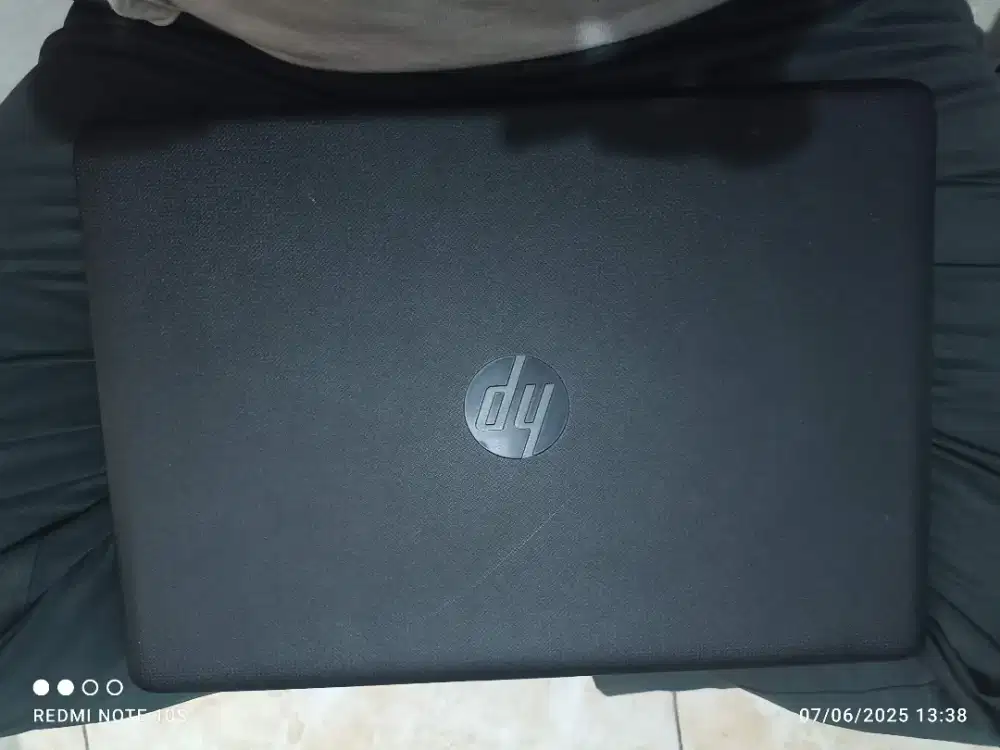 Laptop HP 14BW001AU