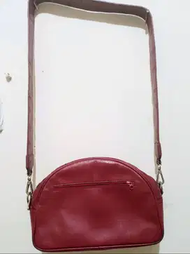 Tas Povolio Merah Maroon
