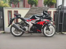 JUAL SUZUKI GSX R 150 TAHUN 2017