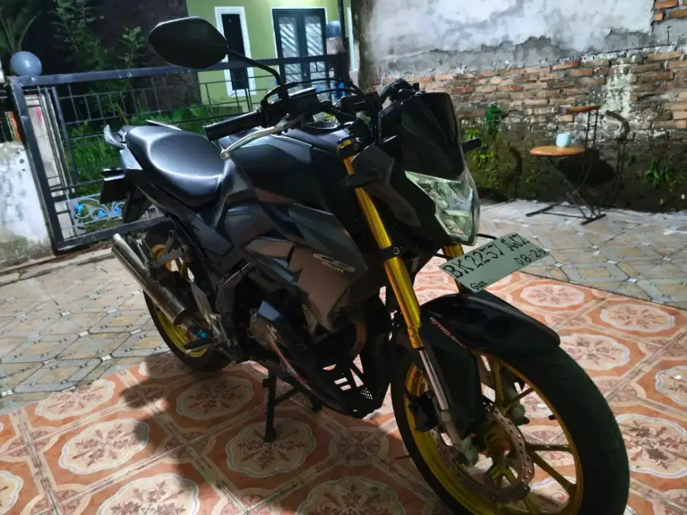Honda CB 150 R USD 2021