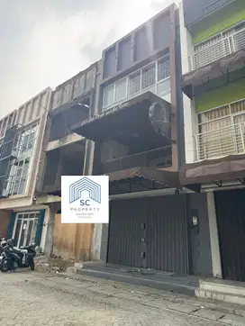 Disewakan Ruko Murah!!! di Taman Royal 1 Cipondoh Tangerang