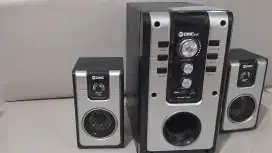 Speaker multimedia bekas.kondisi baik.