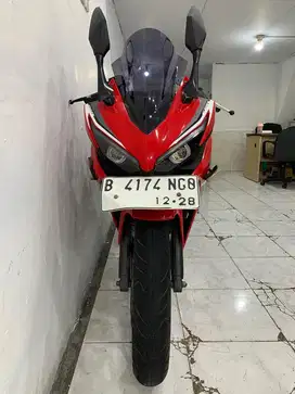 Honda CBR 150r 2018