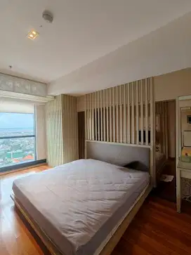 Disewakan apartemen the peak Tunjungan plaza 5 pusat kota surabaya