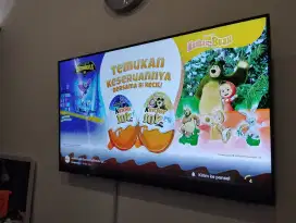 TV Samsung Smart TV 4K 50 Inch AU8000
