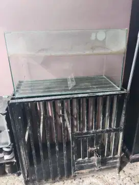 Kandang kucing kondisi masih bagus.