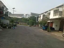 Disewakan Ruko Strategis Di City Garden