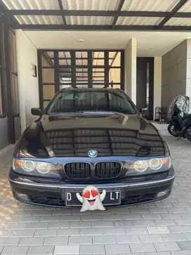 BMW 528i 1997 Bensin