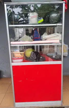 Dijual Etalase kaca aluminium
