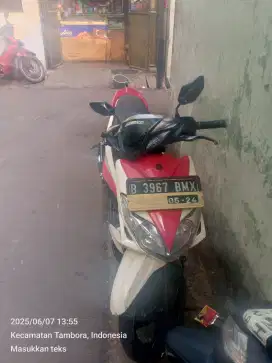 Jual motor matic Xeon Yamaha tahun 2012 surat2 lngkp STNK BPKB ada