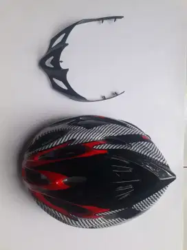 Helm sepeda kondisi baru