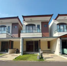 Rumah Cantik 2 LT (7x11) di Allura Lavon Tangerang 1K90002G