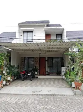 Rumah Cantik 2 Lantai dalam Perumahan Gaharu Tapos Depok
