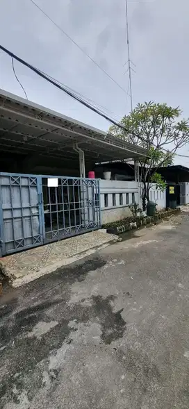 Rumah di Cluster California Jalan Ratna Bekasi
