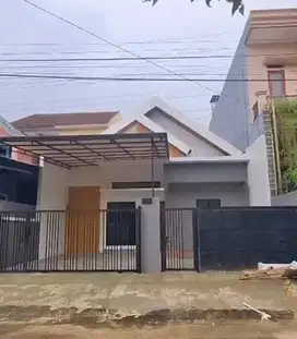 Rumah bagus siap huni di Harapan Indah Bekasi