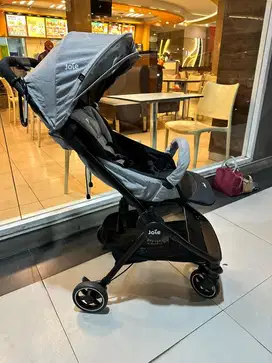 Stroller Joie Prelove kondisi like new preloved