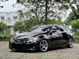 Dijual Toyota Mark X 2012 kondisi terawat servis record siap pakai