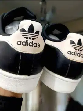 Adidas Superstar