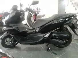 Honda PCX 160 2024 LOW KM - Maulana Motor