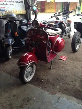 vespa super tahun 1966