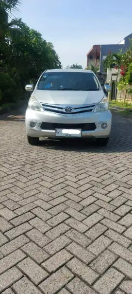 avanza G matic 2014 sangat bagus tgn 1 nopol L
