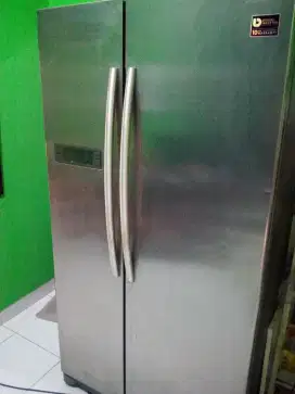 Jual kulkas Samsung Side by side