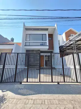 Rumah Baru Gress Klampis Semolo dekat Hokky MERR