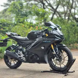 YAMAHA YZF R15 V4 BLACK 2022 KM 11K PAJAK HIDUP NO MINUS