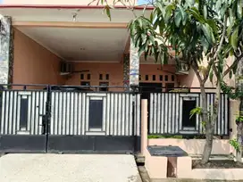 Dijual Rumah Siap Huni, Super Strategis, Nyaman, Aman dan Asri di Palm