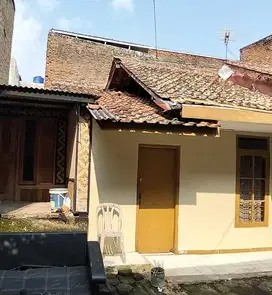 Rumah Kost Prospek Bagus di Sarijadi