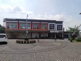Ruko 4 unit langsung depan telkon karang ploso malang