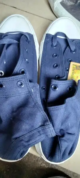 Sepatu Converse