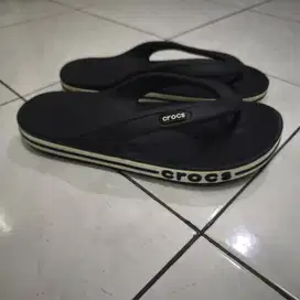 Crocs Bayaband Warna Hitam DSize M7 (EUR 39-40)