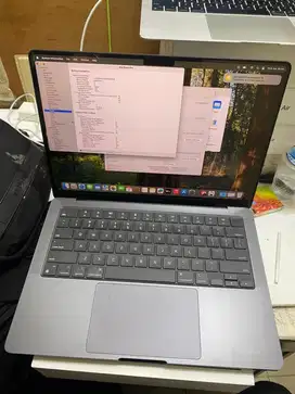Macbook pro m4 14 inch ram 16 ssd 512 ibox