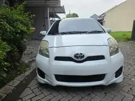 Yaris Bakpo Putih 2013 Terawat dan istimewa