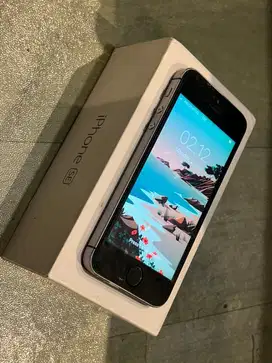 iPhone SE 1st 64gb normal