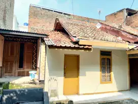 Rumah Kost Prospek Bagus di Sarijadi