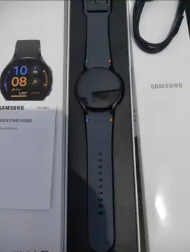 Samsung galxy watch FE bekas seperti baru