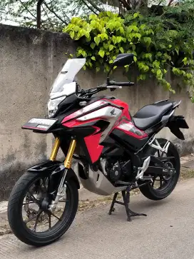 CB150X RED RACING 2022 LOW KM