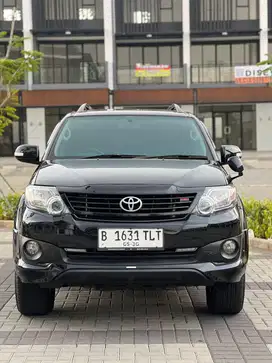 TOYOTA FORTUNER 2.7 G TRD BENSIN AT 2015