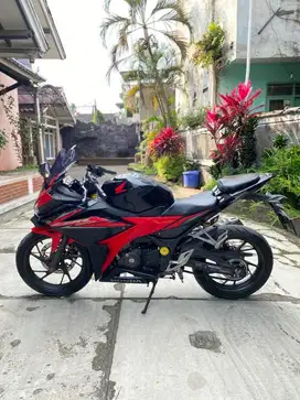 Dijual cepat Honda CBR 150R 2018