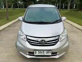 Honda Freed SD AT 2014 Silver