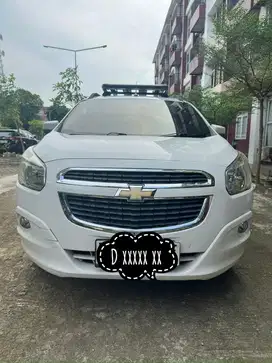 Chevrolet Spin Matic Putih 1.5 LTZ 2013