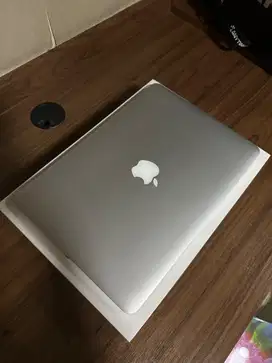 MacBook Pro Retina 2015 13 Inch 8/256 GB