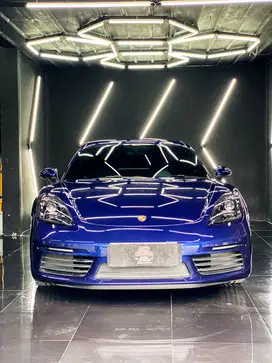 Porsche 718 2023 Bensin